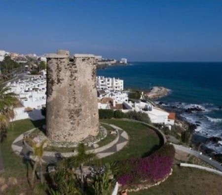 Espectacular Apartamento En Primera Linea De Playa Benalmádena Exteriör bild