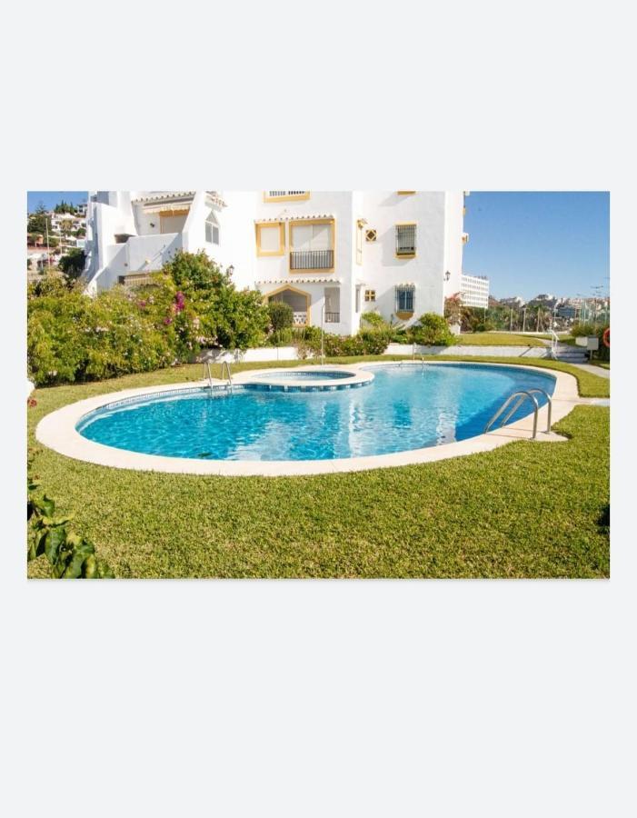 Espectacular Apartamento En Primera Linea De Playa Benalmádena Exteriör bild