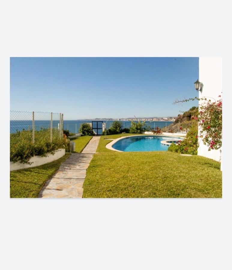 Espectacular Apartamento En Primera Linea De Playa Benalmádena Exteriör bild
