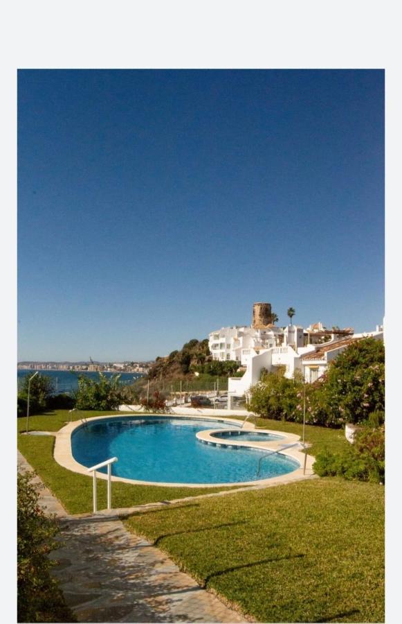 Espectacular Apartamento En Primera Linea De Playa Benalmádena Exteriör bild